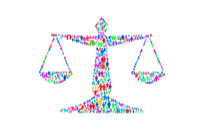 Eine Waage aus Menschen als Symbol für soziale Banken