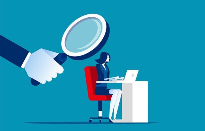 Mitarbeiterin wird überwacht